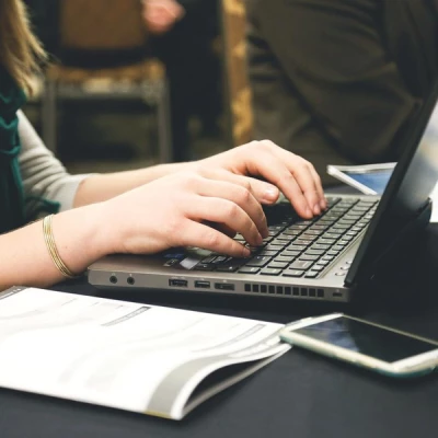 6 kreatywnych pomysłów na prezent dla przyjaciela | Gifted.pl